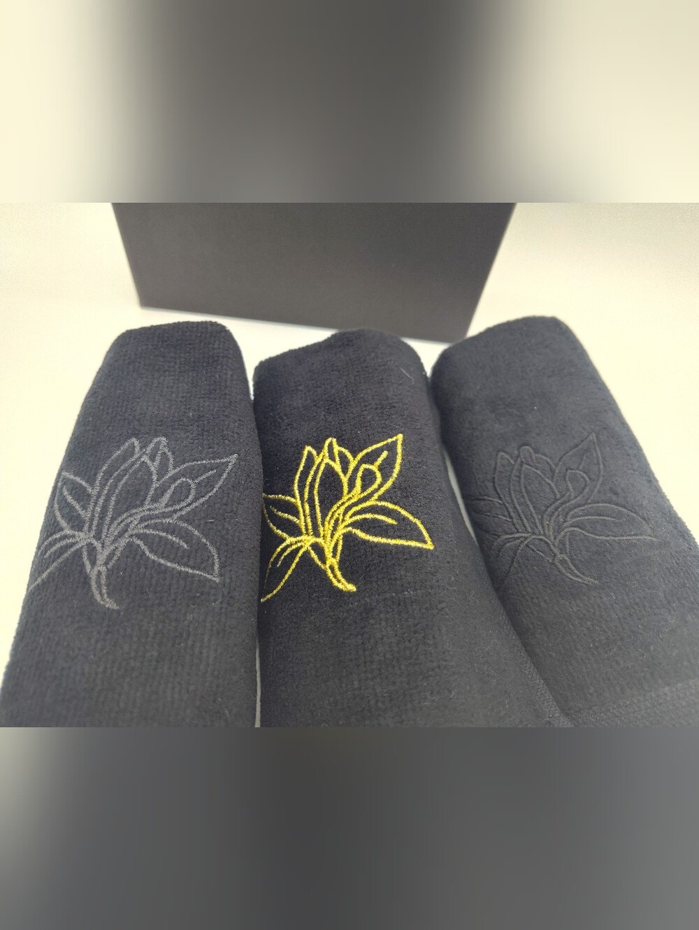 CHANEL SUBLIMAGE Skincare VIP Gift Set 3 Embroidered Black Towels Box NIB - Picture 3 of 9